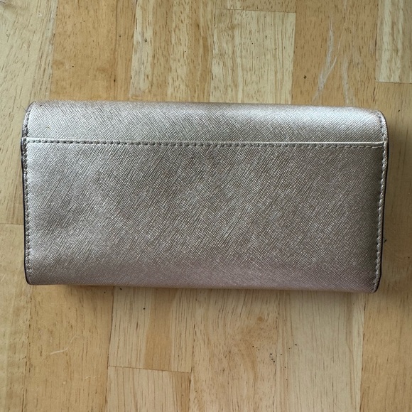 Michael Kors Travel wallet - Picture 7 of 9